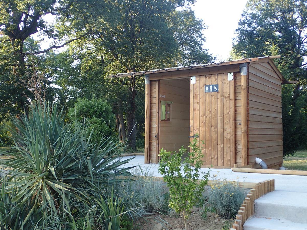 Camping Domaine De Senaud Albon Exterior foto