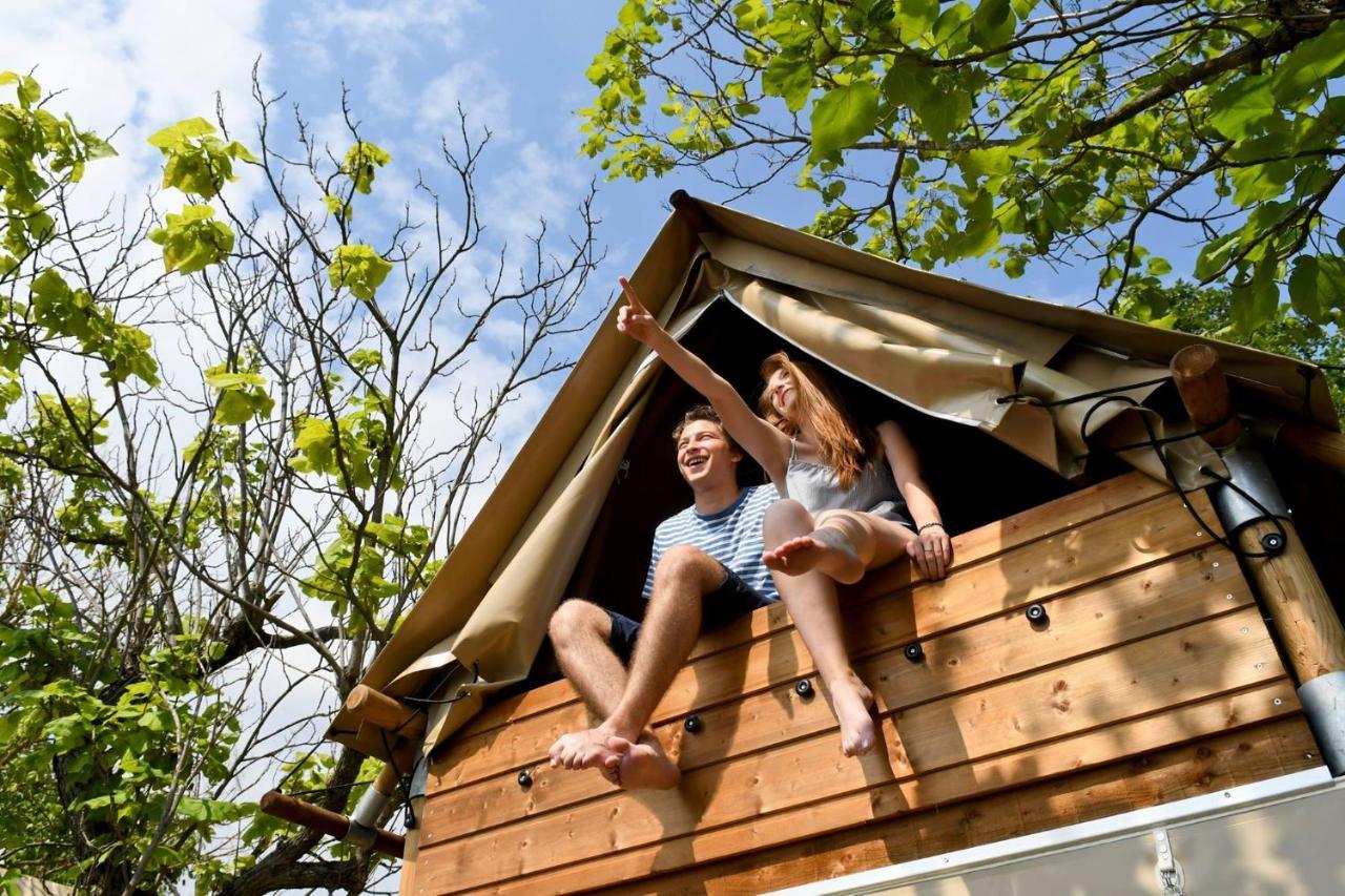 Camping Domaine De Senaud Albon Exterior foto
